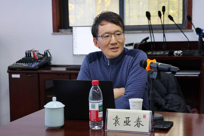 袁亚春-1(1)(1).jpg